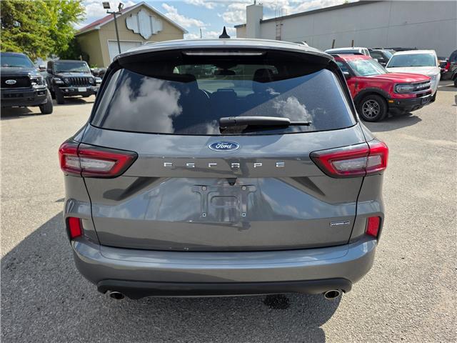 2023 Ford Escape ST-Line in Kemptville - Image 15 of 16 2023 Ford Escape ST-Line in Kemptville - Image 15 of 16