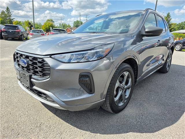 2023 Ford Escape ST-Line in Kemptville - Image 3 of 16 2023 Ford Escape ST-Line in Kemptville - Image 3 of 16