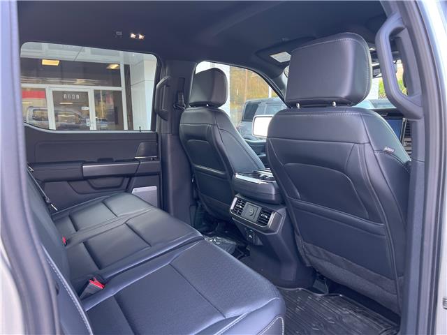 2025 Ford F-150 Lariat (Stk: 25T906) in CRESTON - Image 12 of 27