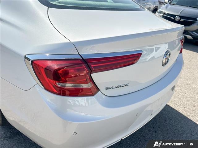 2018 Buick LaCrosse Premium (Stk: P187533) in Grimsby - Image 11 of 24
