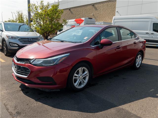 2017 Chevrolet Cruze LT Auto (Stk: R68375) in Calgary - Image 1 of 19