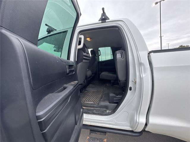 2018 Toyota Tundra SR 4.6L V8 (Stk: 5643160N) in Cranbrook - Image 11 of 18