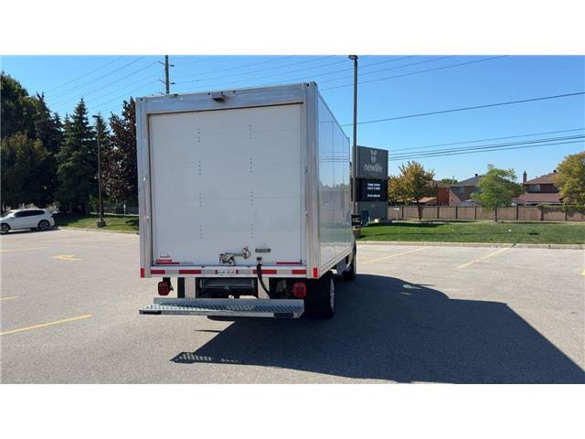 2023 Ford Transit-250 Cutaway  (Stk: ATNP0009) in Vaughan - Image 8 of 33
