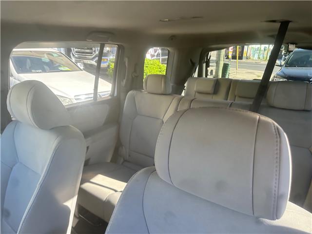 2011 Honda Pilot LX (Stk: REDUCED) in Scarborough - Image 7 of 12 2011 Honda Pilot LX (Stk: REDUCED) in Scarborough - Image 7 of 12