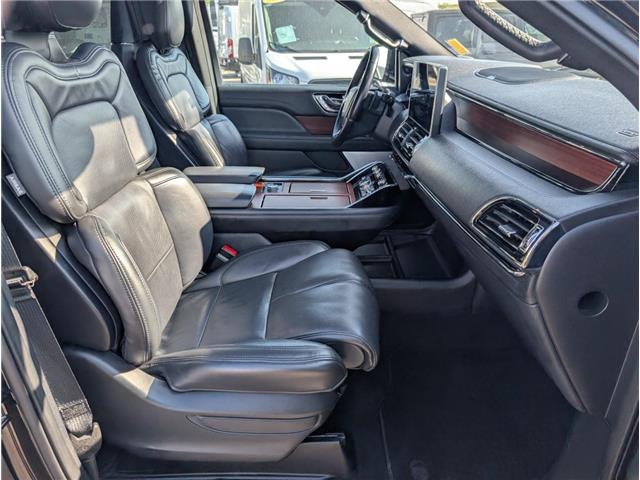 2023 Lincoln Navigator L Reserve (Stk: 19273) in Calgary - Image 11 of 30