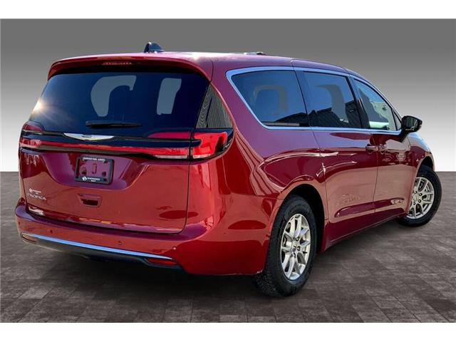 2024 Chrysler Pacifica Touring-L (Stk: 24A5091) in Sherwood Park - Image 10 of 30