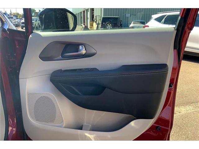 2024 Chrysler Pacifica Touring-L (Stk: 24A5091) in Sherwood Park - Image 20 of 30