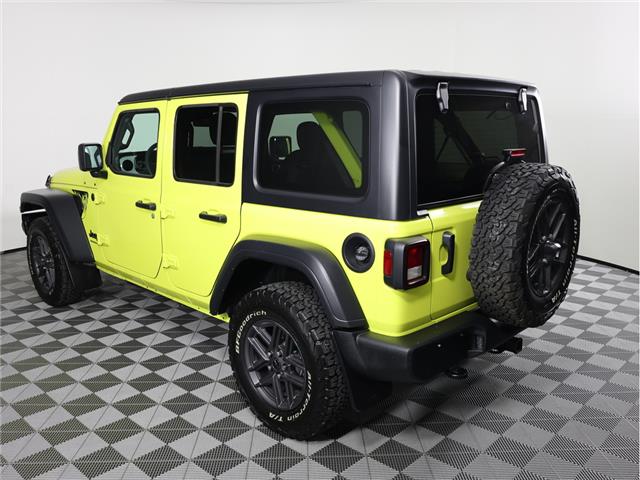 2024 Jeep Wrangler Sport (Stk: 25J151A) in Calgary - Image 8 of 22 2024 Jeep Wrangler Sport (Stk: 25J151A) in Calgary - Image 8 of 22