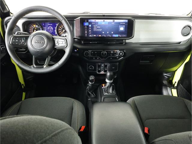 2024 Jeep Wrangler Sport (Stk: 25J151A) in Calgary - Image 13 of 22 2024 Jeep Wrangler Sport (Stk: 25J151A) in Calgary - Image 13 of 22
