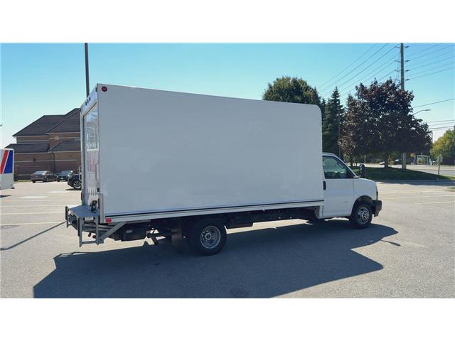 2023 GMC Savana Cutaway (Stk: ATNP5209) in Vaughan - Image 9 of 29 2023 GMC Savana Cutaway (Stk: ATNP5209) in Vaughan - Image 9 of 29