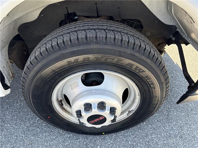 2023 GMC Savana Cutaway (Stk: ATNP5209) in Vaughan - Image 10 of 29 2023 GMC Savana Cutaway (Stk: ATNP5209) in Vaughan - Image 10 of 29