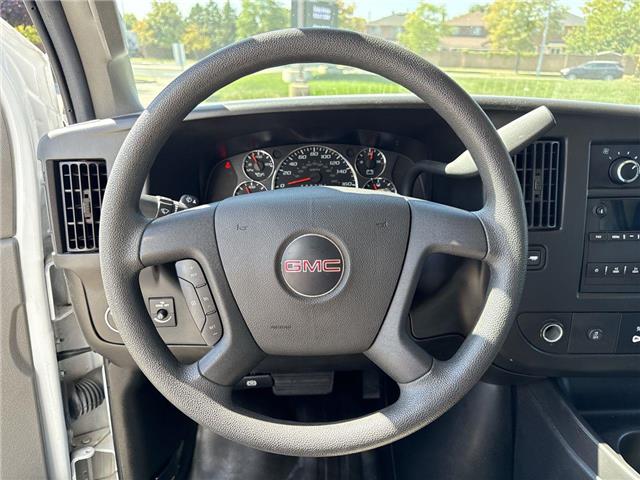 2023 GMC Savana Cutaway (Stk: ATNP5209) in Vaughan - Image 13 of 29 2023 GMC Savana Cutaway (Stk: ATNP5209) in Vaughan - Image 13 of 29
