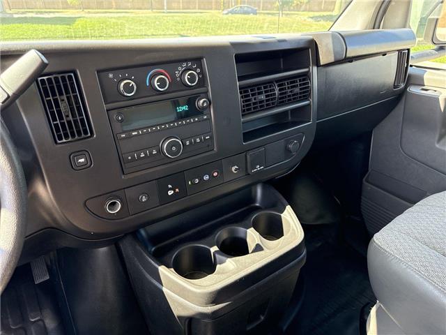 2023 GMC Savana Cutaway (Stk: ATNP5209) in Vaughan - Image 18 of 29 2023 GMC Savana Cutaway (Stk: ATNP5209) in Vaughan - Image 18 of 29