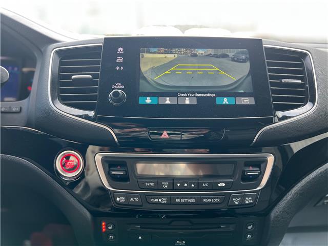 2022 Honda Pilot Black Edition (Stk: P26000A) in Toronto - Image 16 of 28