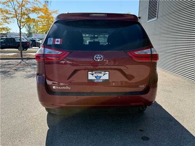2017 Toyota Sienna XLE 7 Passenger (Stk: U10881A) in London - Image 5 of 18 2017 Toyota Sienna XLE 7 Passenger (Stk: U10881A) in London - Image 5 of 18