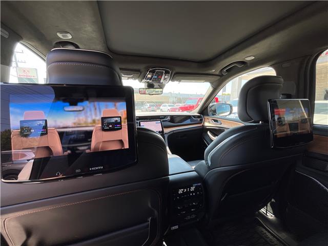 2023 Jeep Grand Cherokee 4xe Summit (Stk: 23-052L) in Sarnia - Image 23 of 27
