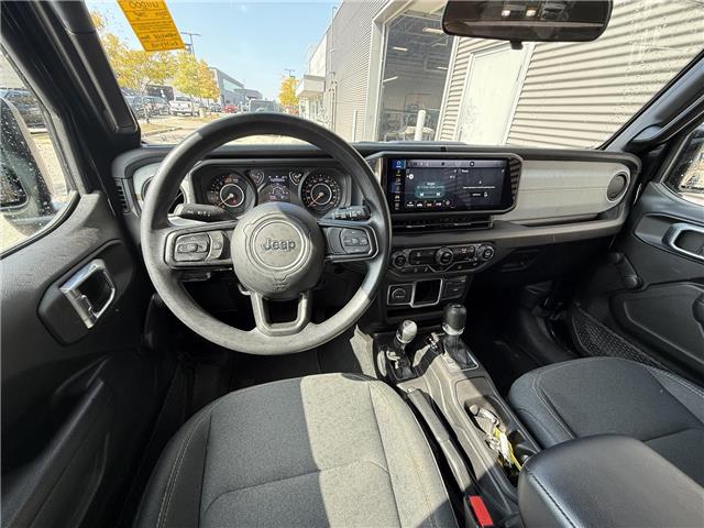 2024 Jeep Wrangler Sport (Stk: U11000) in London - Image 13 of 21