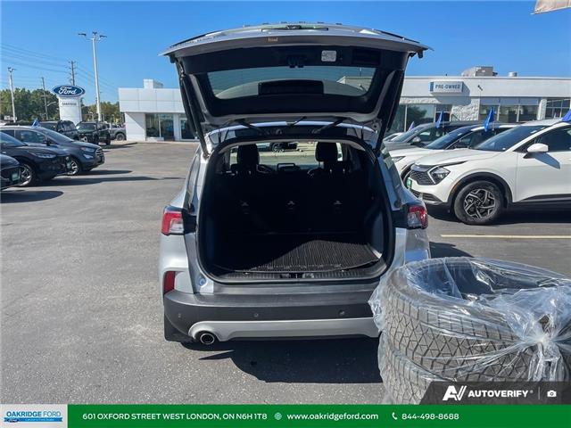 2020 Ford Escape Titanium Hybrid (Stk: U16509) in London - Image 15 of 29