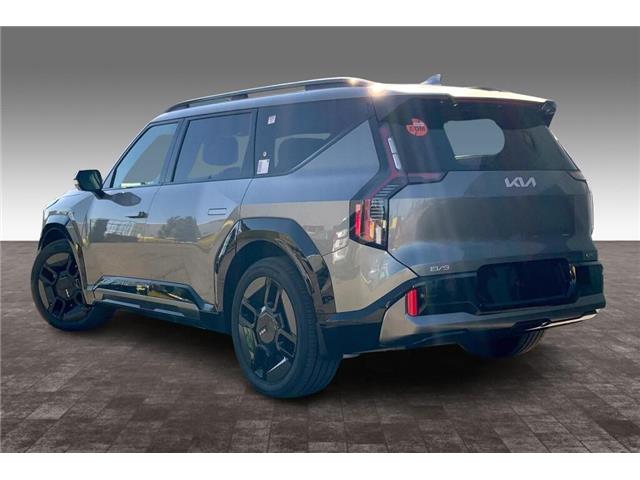 2026 Kia EV9 Land w/GT-Line (Stk: TEV91294) in Sherwood Park - Image 3 of 14