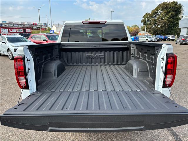 2026 GMC Sierra 1500 Elevation (Stk: 35933) in Renfrew - Image 10 of 40