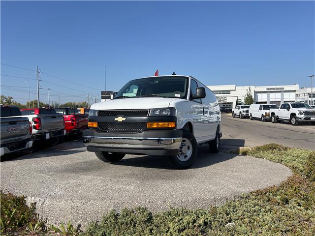 2025 Chevrolet Express 2500 Work Van (Stk: S1236630) in Calgary - Image 1 of 18