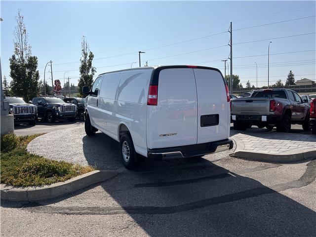 2025 Chevrolet Express 2500 Work Van photo 2