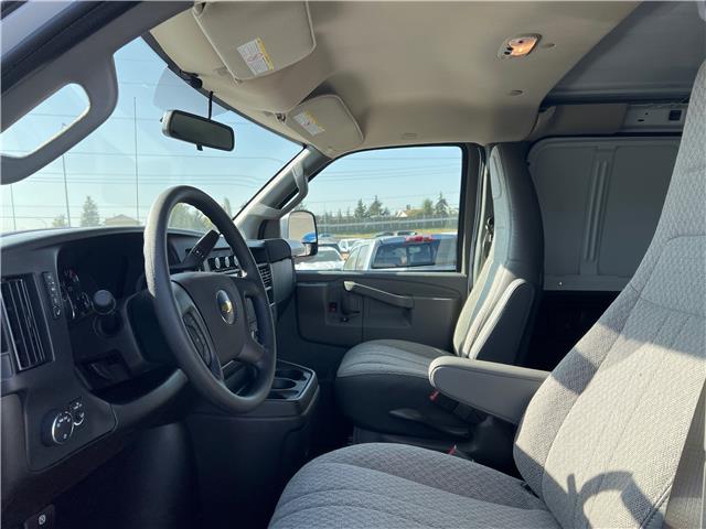 2025 Chevrolet Express 2500 Work Van (Stk: S1236630) in Calgary - Image 11 of 18 2025 Chevrolet Express 2500 Work Van (Stk: S1236630) in Calgary - Image 11 of 18