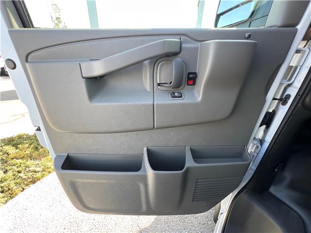 2025 Chevrolet Express 2500 Work Van (Stk: S1236630) in Calgary - Image 16 of 18 2025 Chevrolet Express 2500 Work Van (Stk: S1236630) in Calgary - Image 16 of 18