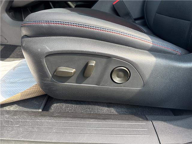 2025 Chevrolet Equinox EV RS (Stk: 148994) in London - Image 12 of 17