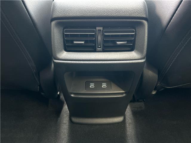 2025 Honda CR-V Hybrid Touring (Stk: 35398A) in Scarborough - Image 17 of 21