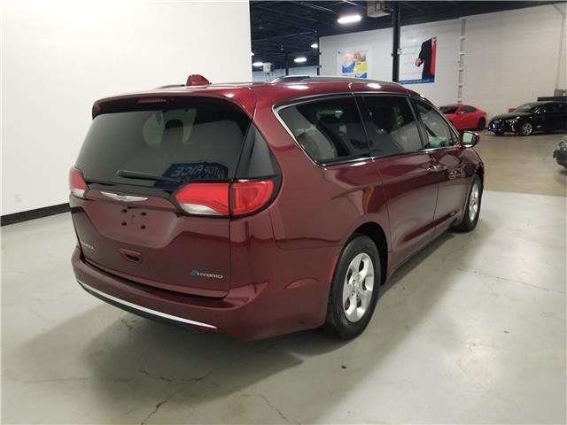 2018 Chrysler Pacifica Hybrid Touring Plus (Stk: W4840) in Mississauga - Image 7 of 26 2018 Chrysler Pacifica Hybrid Touring Plus (Stk: W4840) in Mississauga - Image 7 of 26