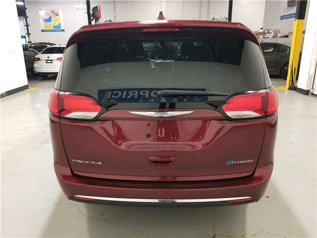 2018 Chrysler Pacifica Hybrid Touring Plus (Stk: W4840) in Mississauga - Image 8 of 26 2018 Chrysler Pacifica Hybrid Touring Plus (Stk: W4840) in Mississauga - Image 8 of 26