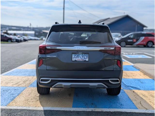 2022 Kia Seltos SX Turbo w/Burgundy Interior (Stk: M25175) in Mount Pearl - Image 5 of 21