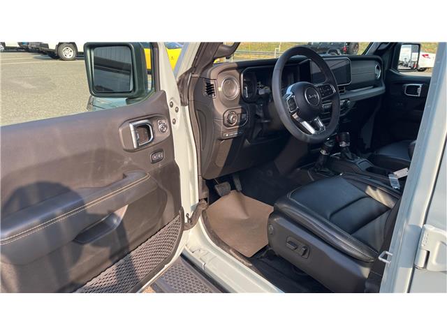 2024 Jeep Wrangler 4xe Sahara (Stk: TR204A) in Kamloops - Image 12 of 29 2024 Jeep Wrangler 4xe Sahara (Stk: TR204A) in Kamloops - Image 12 of 29