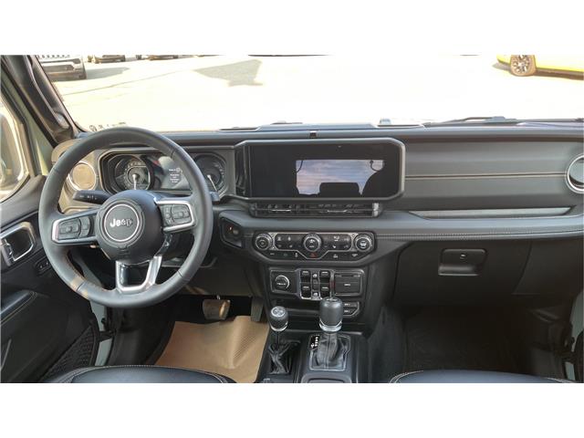 2024 Jeep Wrangler 4xe Sahara (Stk: TR204A) in Kamloops - Image 24 of 29 2024 Jeep Wrangler 4xe Sahara (Stk: TR204A) in Kamloops - Image 24 of 29