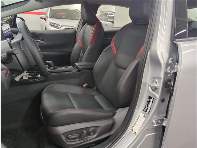 2026 Toyota Prius Plug-In Hybrid XSE (Stk: 10118105) in Markham - Image 11 of 34