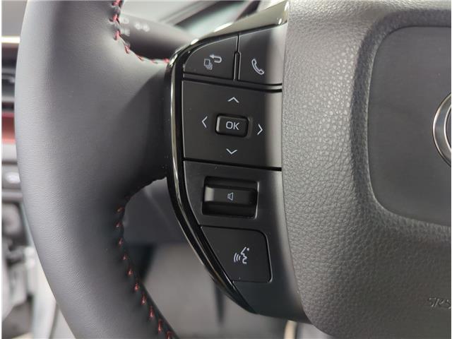 2026 Toyota Prius Plug-In Hybrid XSE (Stk: 10118105) in Markham - Image 16 of 34