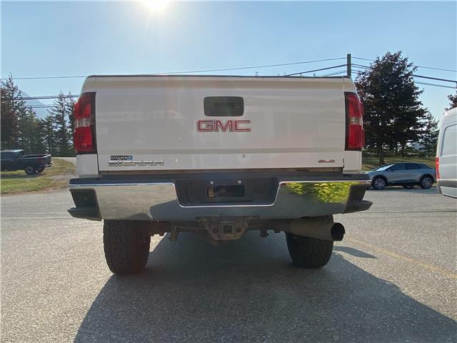 2015 GMC Sierra 3500HD SLE (Stk: 5T355A) in Hope - Image 4 of 14 2015 GMC Sierra 3500HD SLE (Stk: 5T355A) in Hope - Image 4 of 14