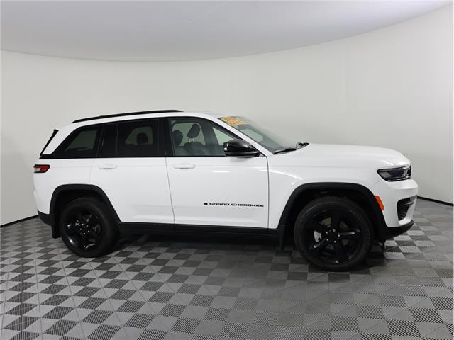 2024 Jeep Grand Cherokee Laredo (Stk: L646) in Calgary - Image 5 of 22