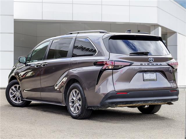 2024 Toyota Sienna XLE 8-Passenger (Stk: 6362) in Welland - Image 2 of 27