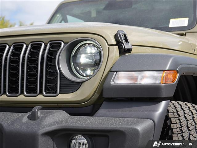 2025 Jeep Wrangler Sport (Stk: S2205) in Welland - Image 12 of 30