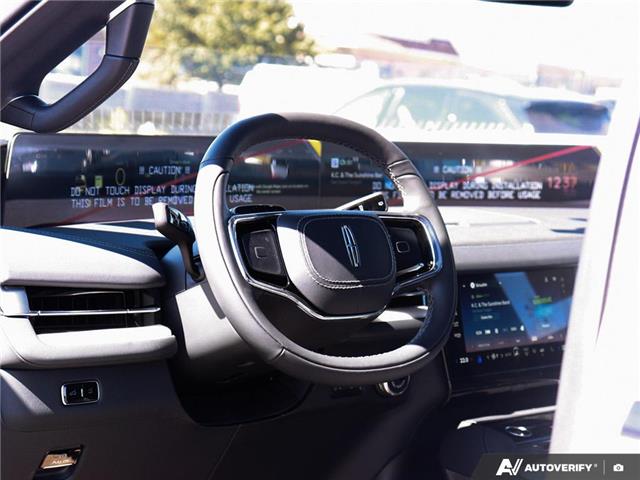 2025 Lincoln Navigator L Reserve (Stk: 6-25NV0652) in Whitby - Image 15 of 32