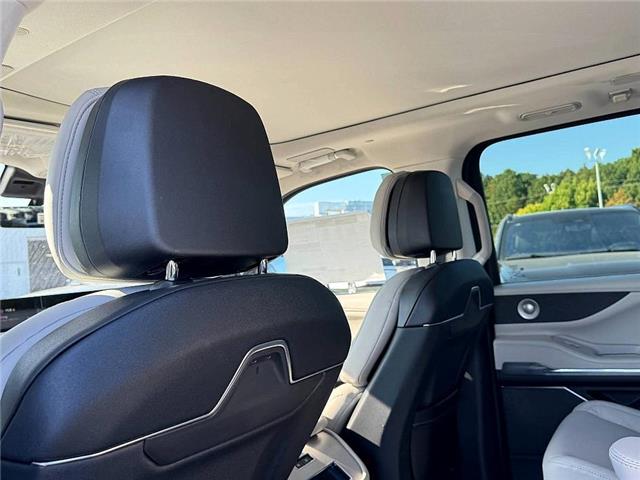 2025 Lincoln Navigator Reserve (Stk: NV11841) in Windsor - Image 12 of 28