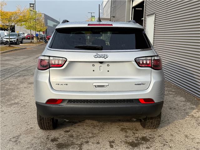 2026 Jeep Compass North (Stk: 26014) in London - Image 5 of 23