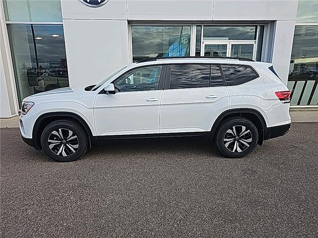 2025 Volkswagen Atlas 2.0 TSI Comfortline (Stk: 25221) in Lethbridge - Image 2 of 30