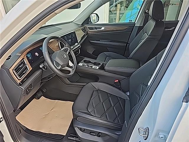 2025 Volkswagen Atlas 2.0 TSI Comfortline (Stk: 25221) in Lethbridge - Image 11 of 30
