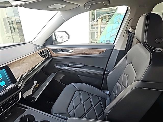 2025 Volkswagen Atlas 2.0 TSI Comfortline (Stk: 25221) in Lethbridge - Image 19 of 30