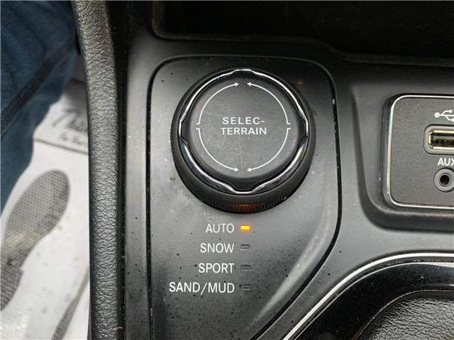2019 Jeep Cherokee Limited (Stk: J483458) in Scarborough - Image 23 of 27