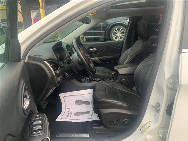 2019 Jeep Cherokee Limited (Stk: J483458) in Scarborough - Image 12 of 27
