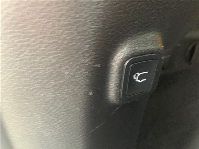 2019 Jeep Cherokee Limited (Stk: J483458) in Scarborough - Image 9 of 27